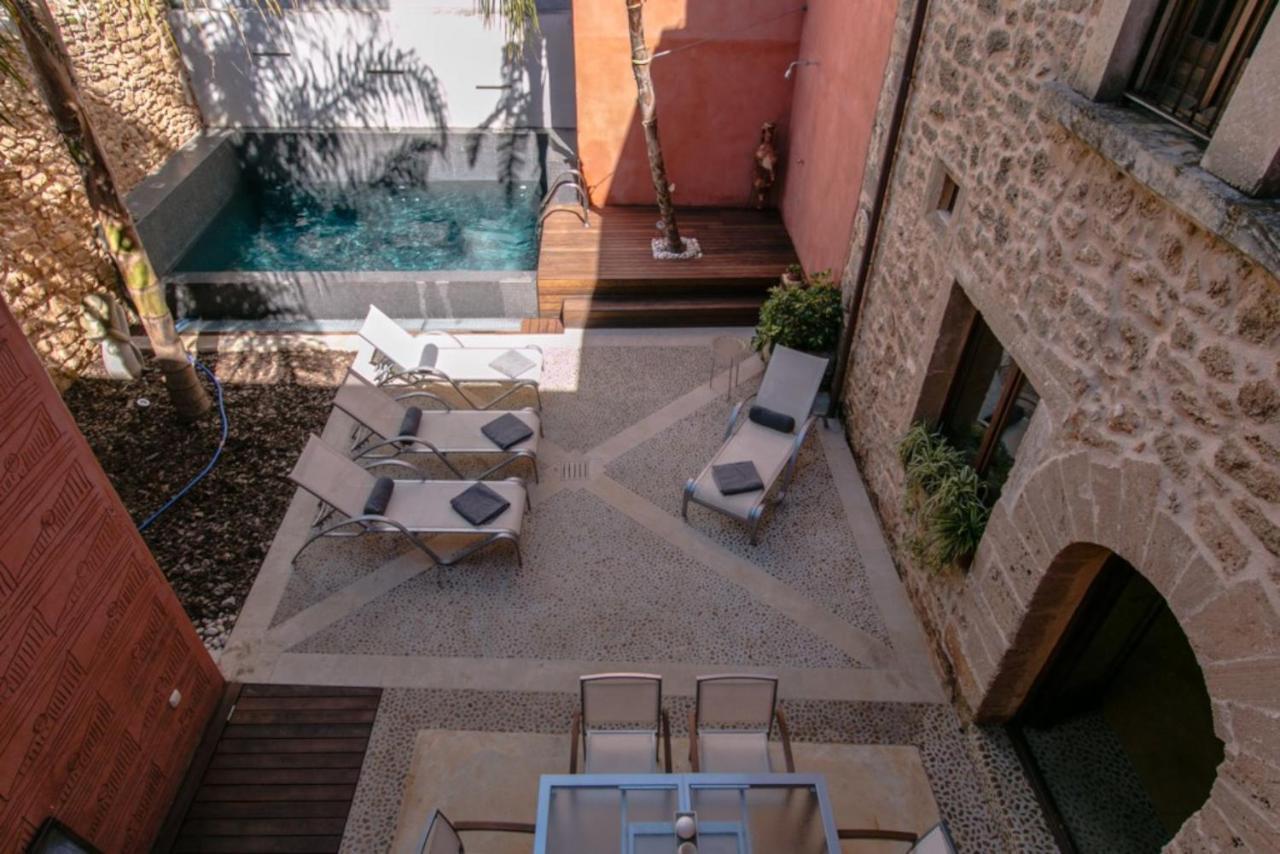 Casa Murallas 6 Con Piscina En Cerca De Playas Hébergement de vacances *